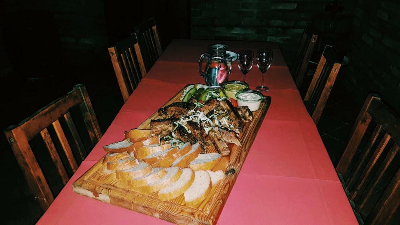 Pod Vinici Hotel Mikulov Kültér fotó