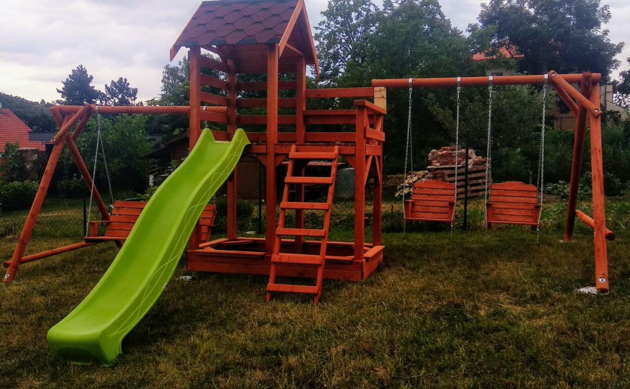 Pod Vinici Hotel Mikulov Kültér fotó