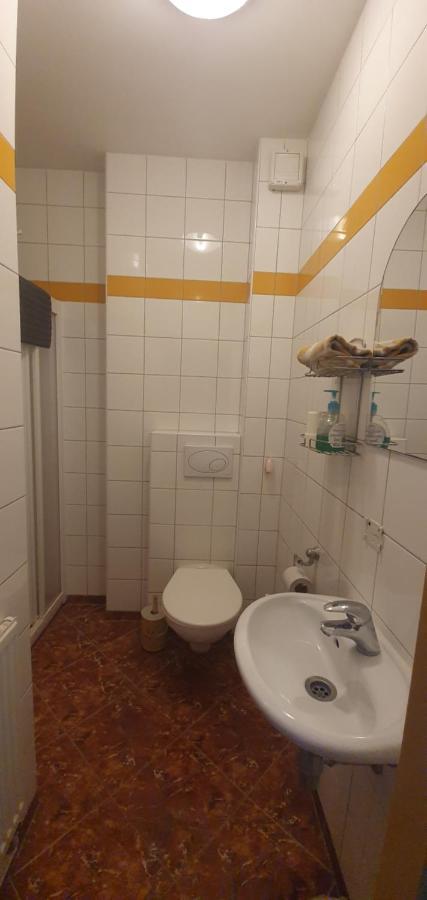 Pod Vinici Hotel Mikulov Kültér fotó