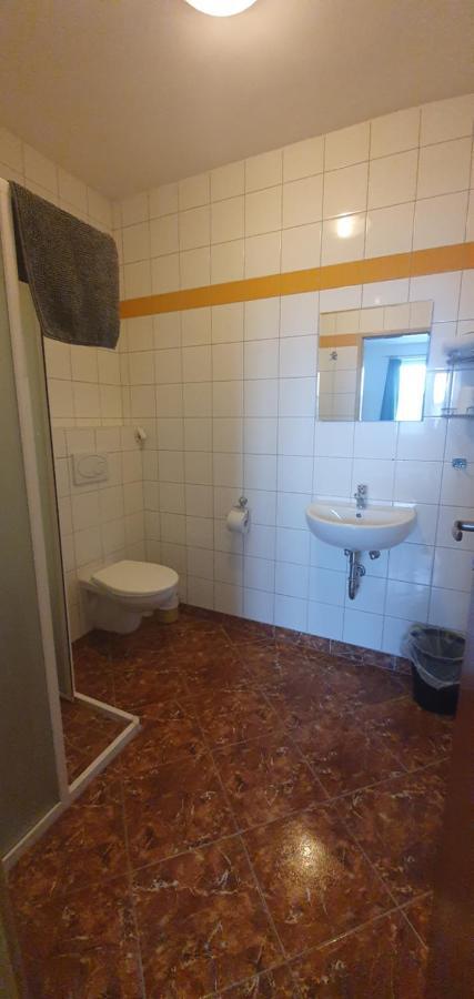 Pod Vinici Hotel Mikulov Kültér fotó