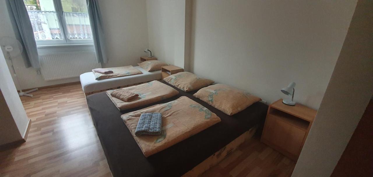 Pod Vinici Hotel Mikulov Kültér fotó
