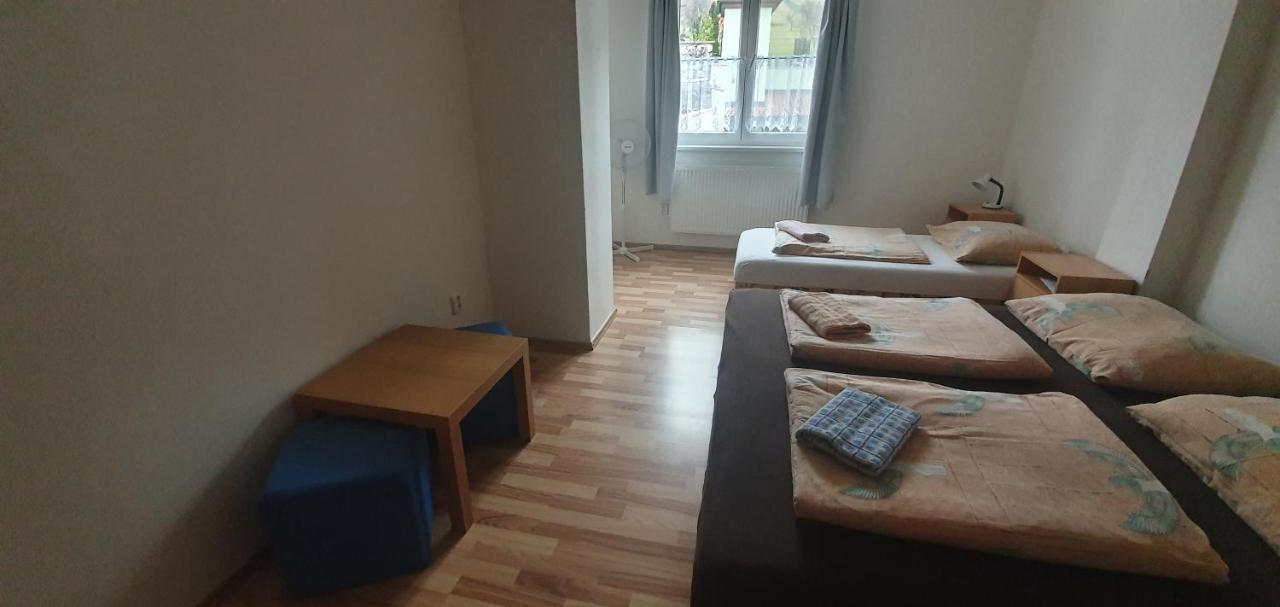Pod Vinici Hotel Mikulov Kültér fotó